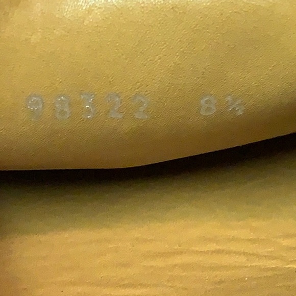 Men’s Authentic Gucci Driving Loafers - Picture 7 of 7